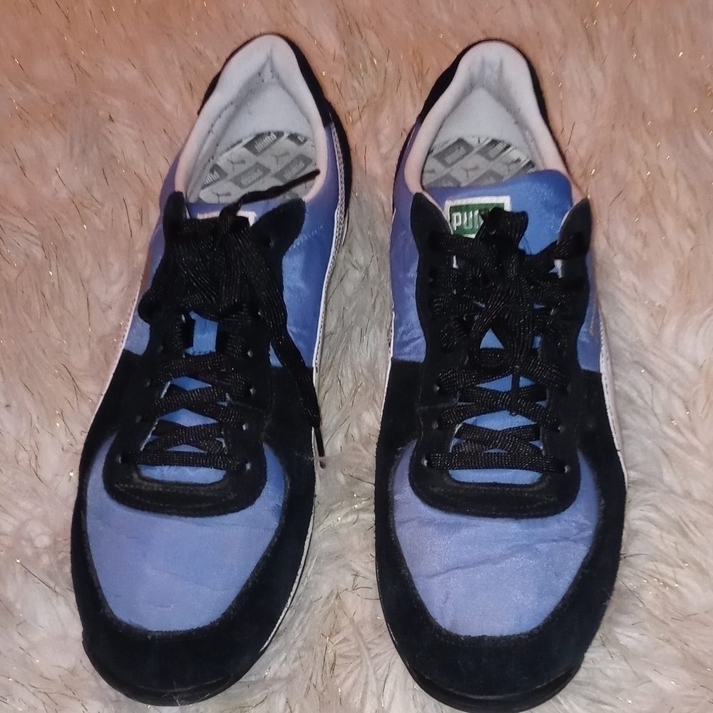 Puma tennis shoes